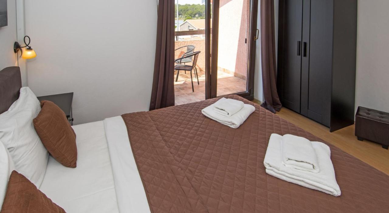 Bed & Breakfast Anita Medulin Extérieur photo